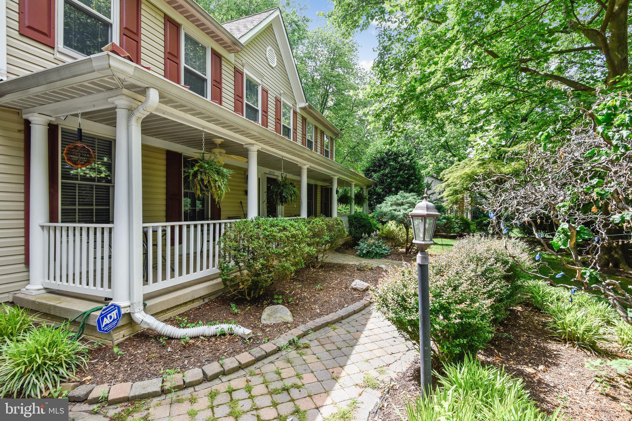 1515 Stuart Road Reston, VA 20194 - Photo 9 of 81 Inviting Front Porch