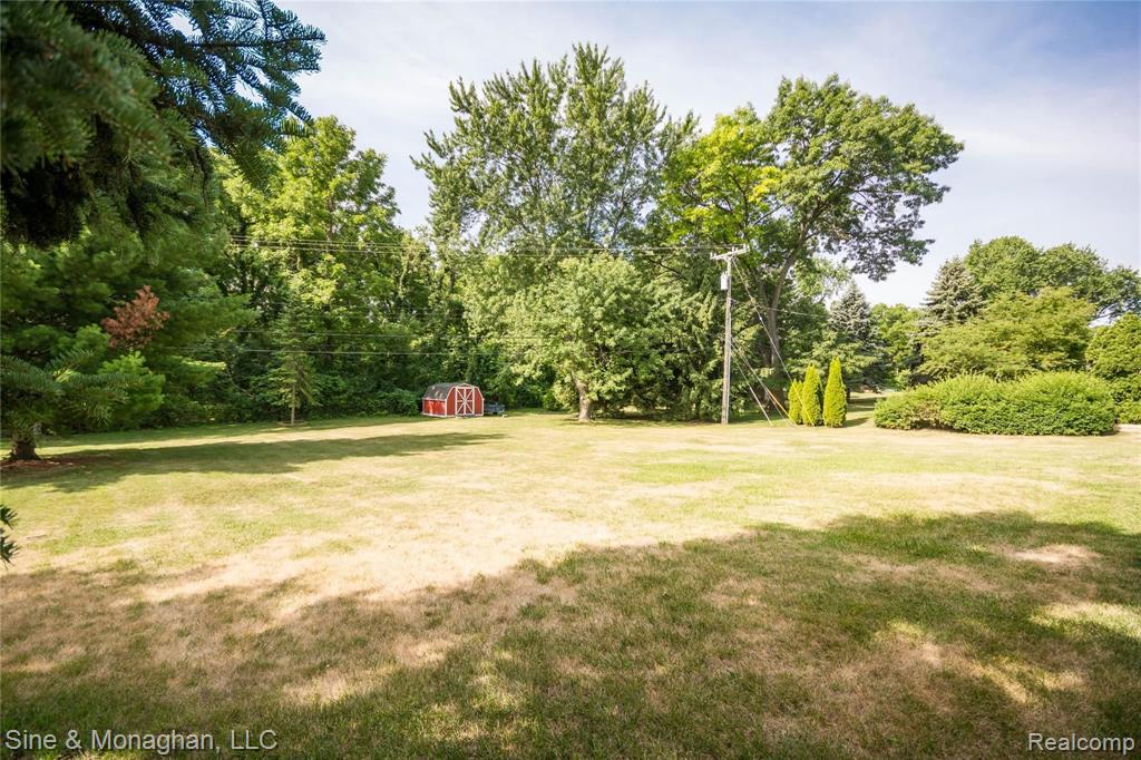 55 Stark Road Rochester Hills, MI 48307 - Photo 6 of 37