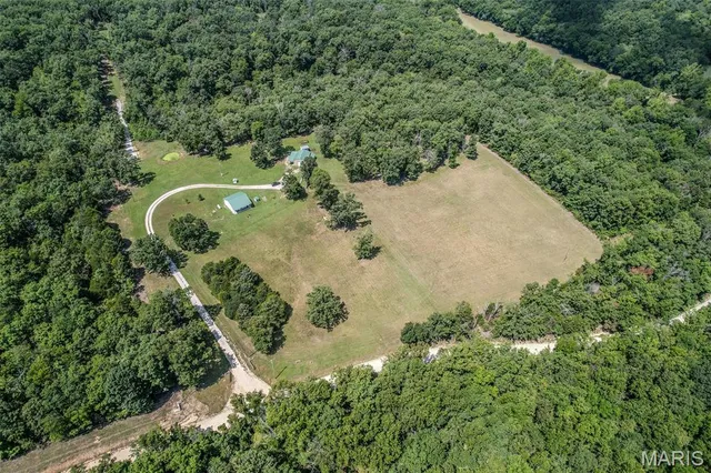 $299,900 | 16505 Vintage Drive, Falcon, MO 65470