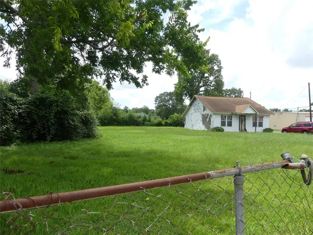 $420,000 | 7713 Airline Drive, Houston, TX 77037