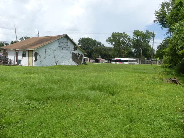 $420,000 | 7713 Airline Drive, Houston, TX 77037