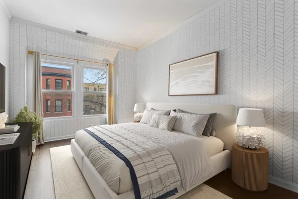 $615,000 | 1043 West School Street, Unit 207, Chicago, IL 60657