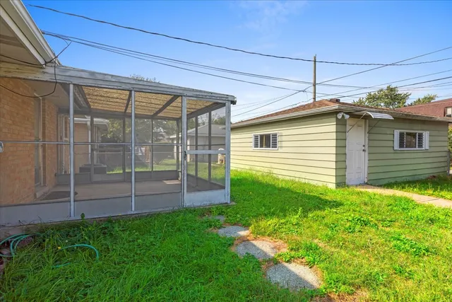 $3,150 | 5408 Harvard Terrace, Skokie, IL 60077