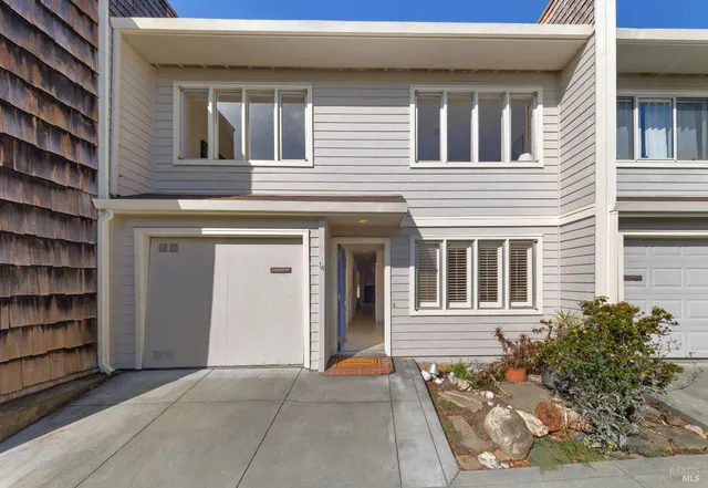 $1,077,000 | 14 Mariner Green Drive, Corte Madera, CA 94925