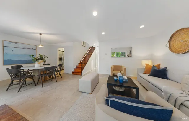 $1,077,000 | 14 Mariner Green Drive, Corte Madera, CA 94925