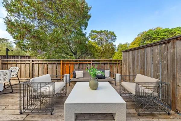 $947,000 | 14 Mariner Green Drive, Corte Madera, CA 94925