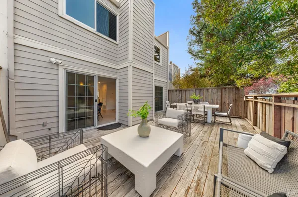 $947,000 | 14 Mariner Green Drive, Corte Madera, CA 94925