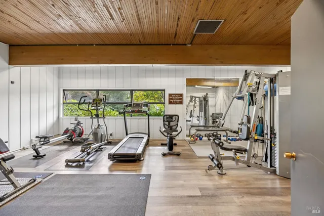 $1,077,000 | 14 Mariner Green Drive, Corte Madera, CA 94925