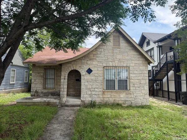 $1,200 | 508 Kayton Avenue, San Antonio, TX 78210
