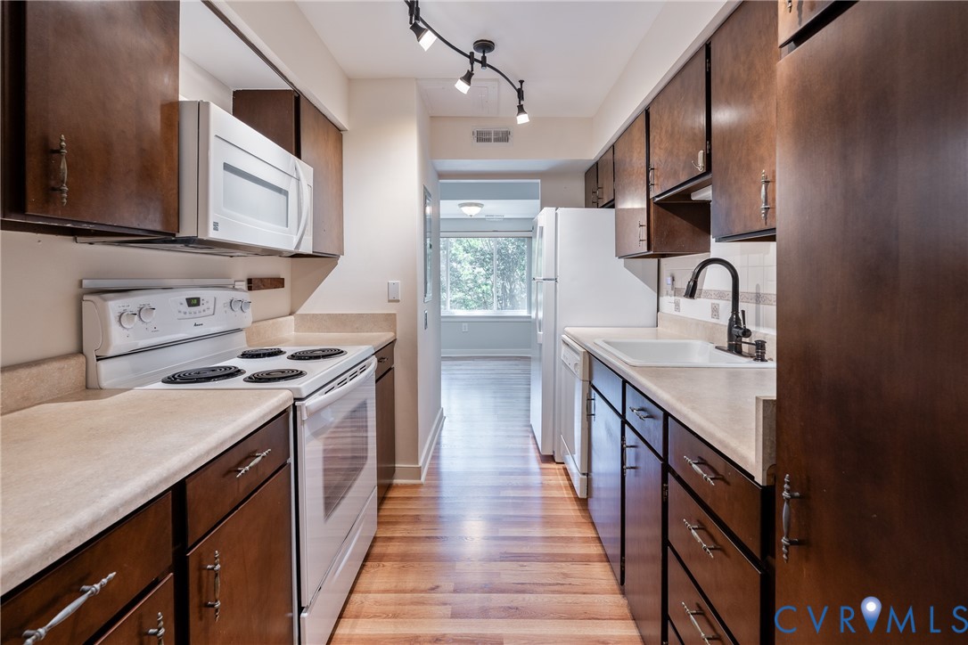 1505 Thistle Road, Unit 204 Henrico, VA 23238 - Photo 19 of 61