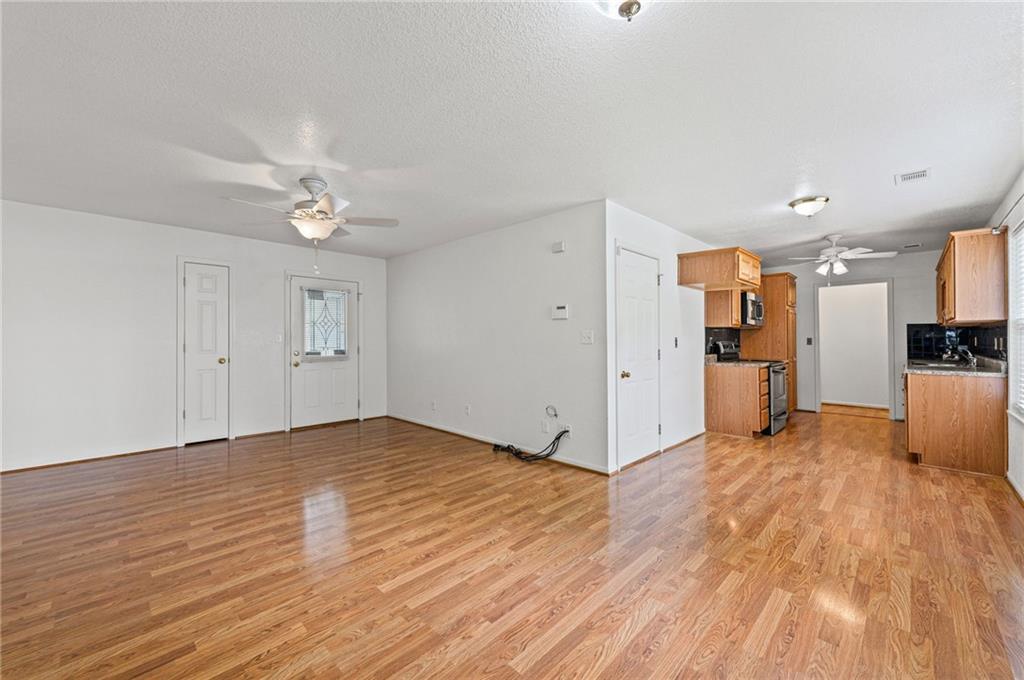 605 Bob F Griffin Road Cameron, MO 64429 - Photo 8 of 35