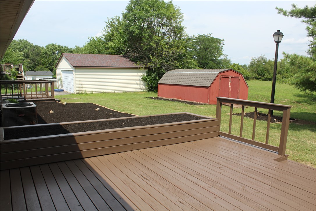 1005 Sunset Ridge Danville, IL 61832 - Photo 10 of 16 Gallery Image 10
