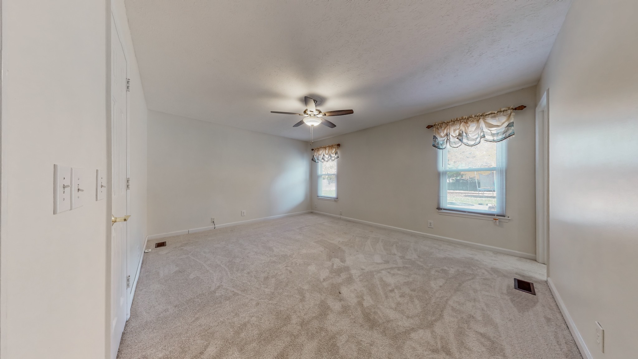 779 Waldron Road La Vergne, TN 37086 - Photo 22 of 46 Gallery Image 22