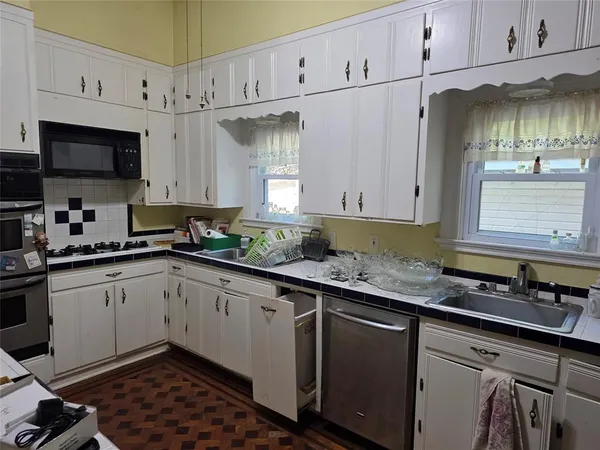 $425,000 | 802 Fitzhugh Avenue, Paris, TX 75460