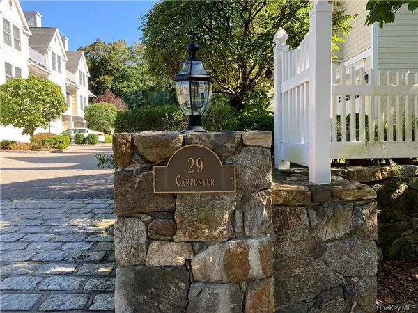$630,000 | 29 Carpenter Avenue, Unit B6, Mount Kisco, NY 10549