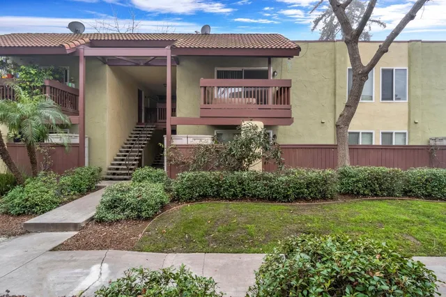 $225,000 | 2881 Huntington Boulevard, Unit 126, Fresno, CA 93721
