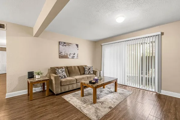 $225,000 | 2881 Huntington Boulevard, Unit 126, Fresno, CA 93721