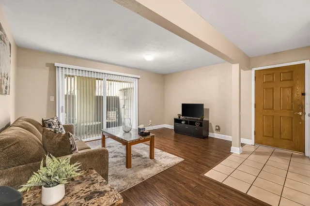 $225,000 | 2881 Huntington Boulevard, Unit 126, Fresno, CA 93721