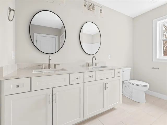 $619,900 | 66 Medford Street, Warwick, RI 02889