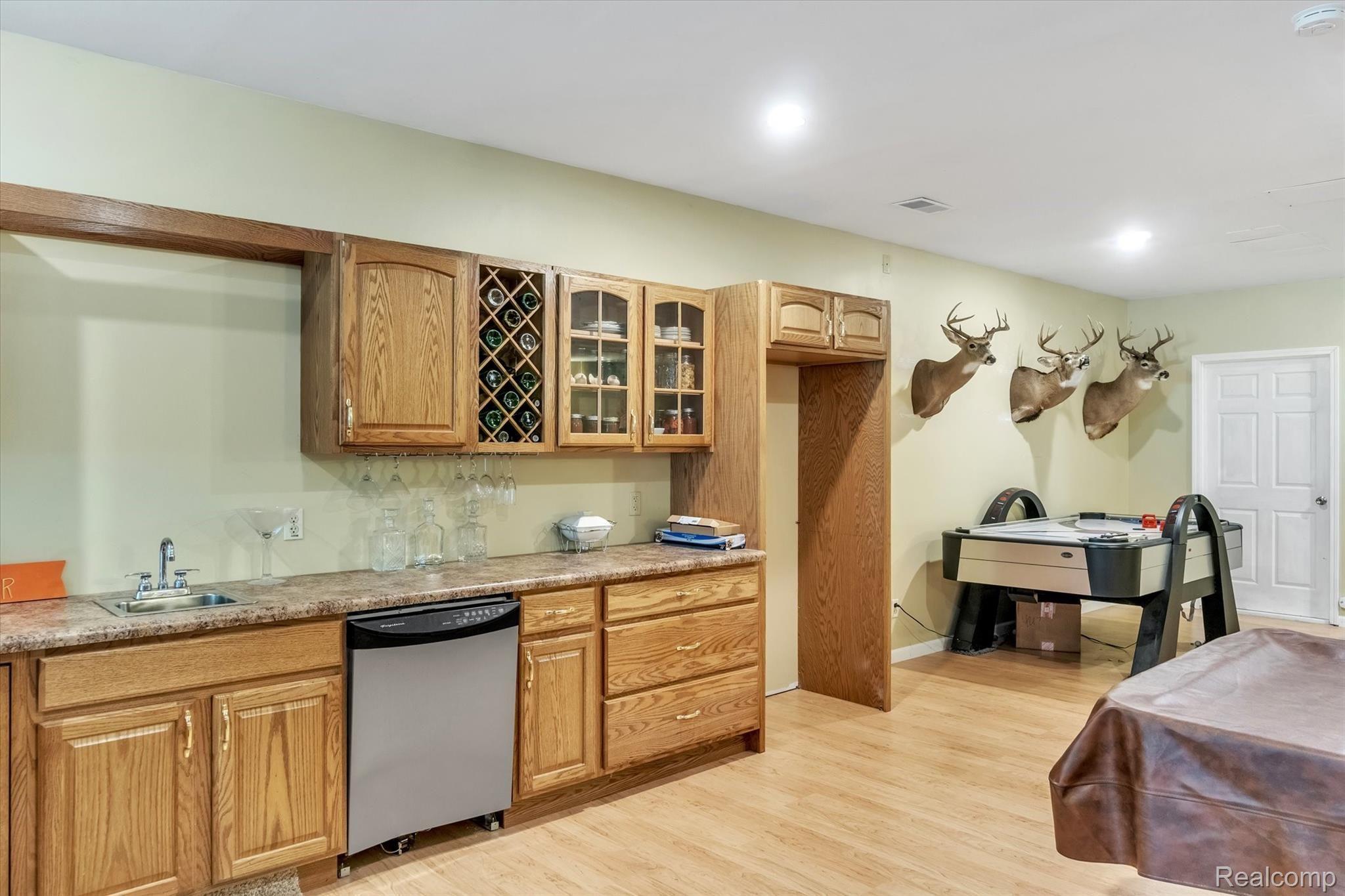 2132 South Oak Road Davison, MI 48423 - Photo 37 of 55 37-2132-S-Oak-Rd-WindowStill-Real-Estate-Photography-37.jpg