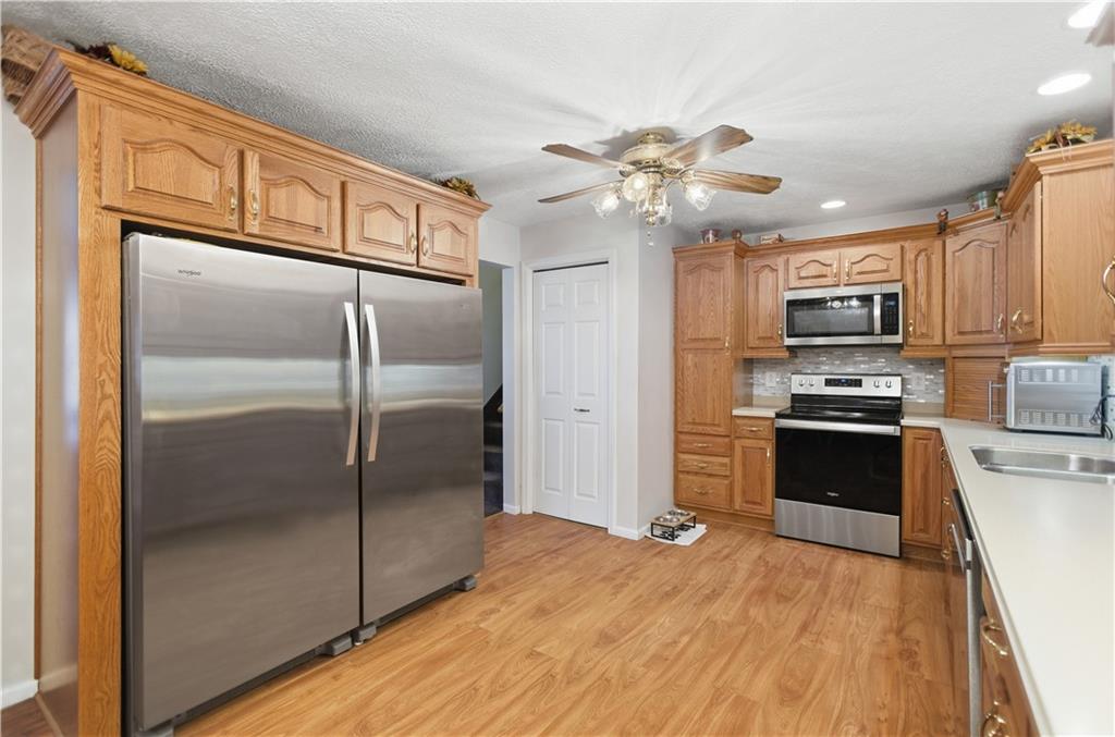605 Davidson Drive Rochester, PA 15074 - Photo 12 of 44
