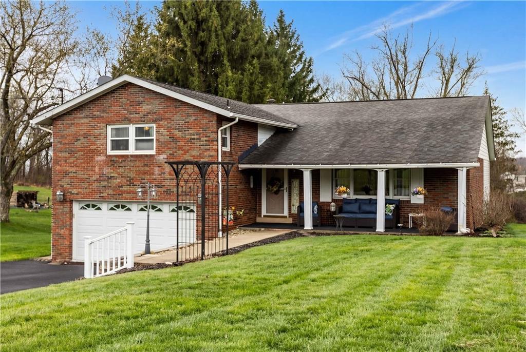 605 Davidson Drive Rochester, PA 15074 - Photo 3 of 44