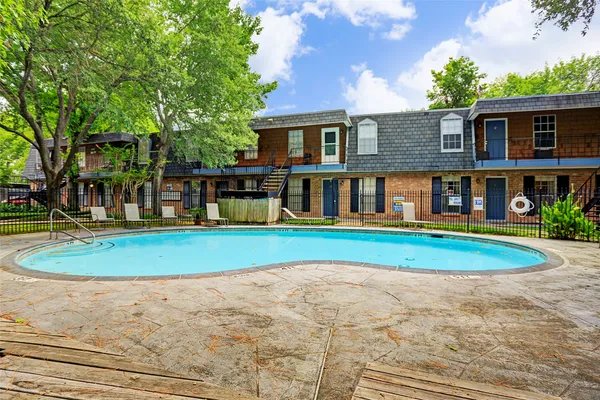 $1,675 | 9031 Gaylord Drive, Unit 136, Houston, TX 77024