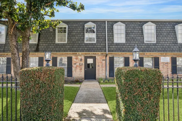 $1,675 | 9031 Gaylord Drive, Unit 136, Houston, TX 77024