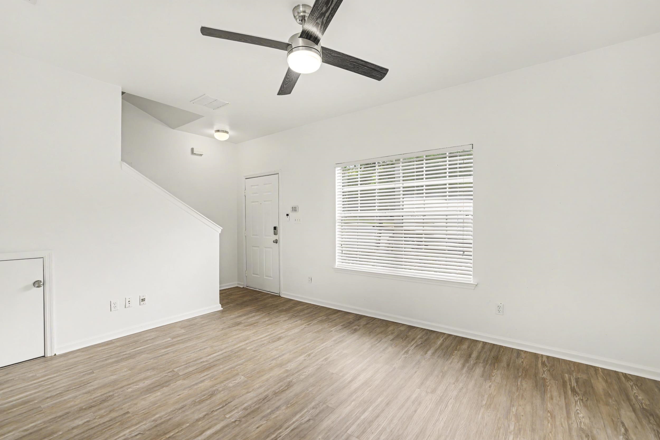 2403 Hartsfield Road, Unit 607 Tallahassee, FL 32303 - Photo 6 of 38