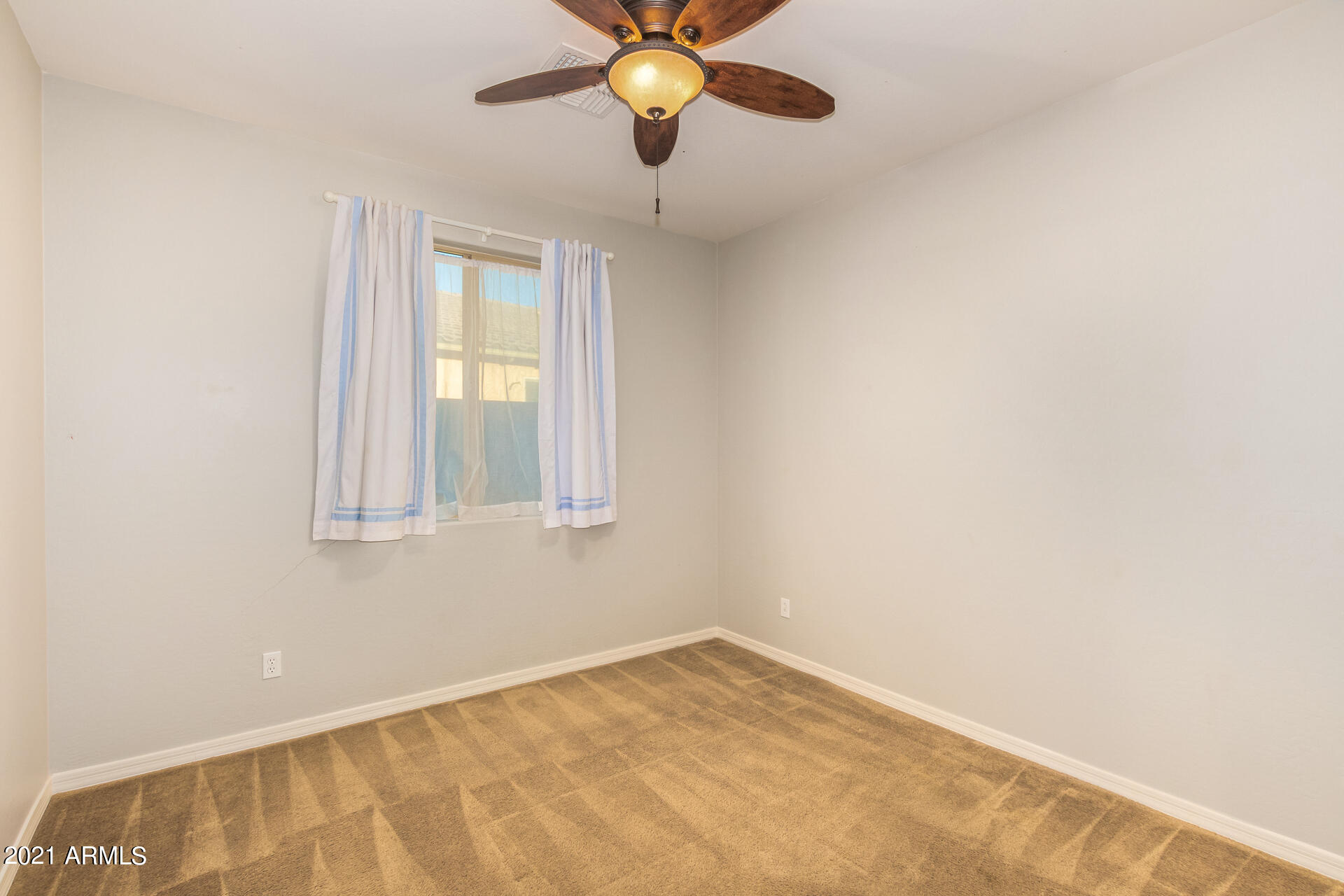 14313 West Almeria Road Goodyear, AZ 85395 - Photo 22 of 38 0018-18 - Almeria