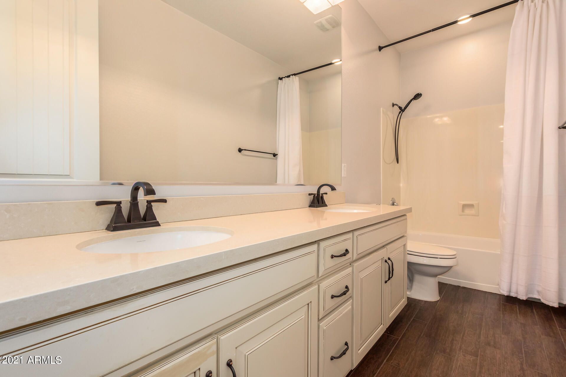 14313 West Almeria Road Goodyear, AZ 85395 - Photo 24 of 38 0020-21 - Almeria