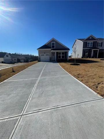 $299,900 | 35 Halsey Street, Central, SC 29630