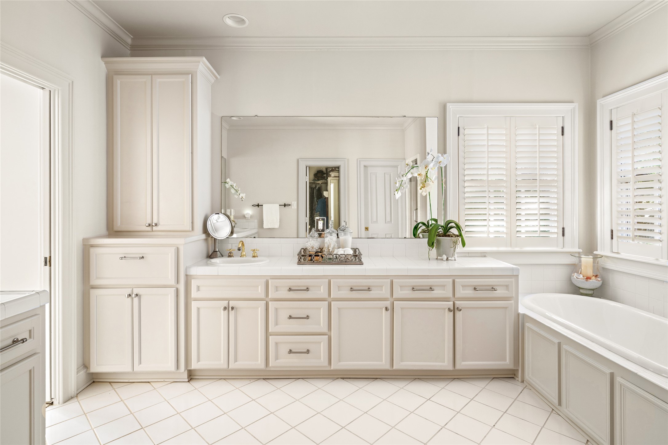 4223 Rice Boulevard Houston, TX 77005 - Photo 28 of 42 Primary bath