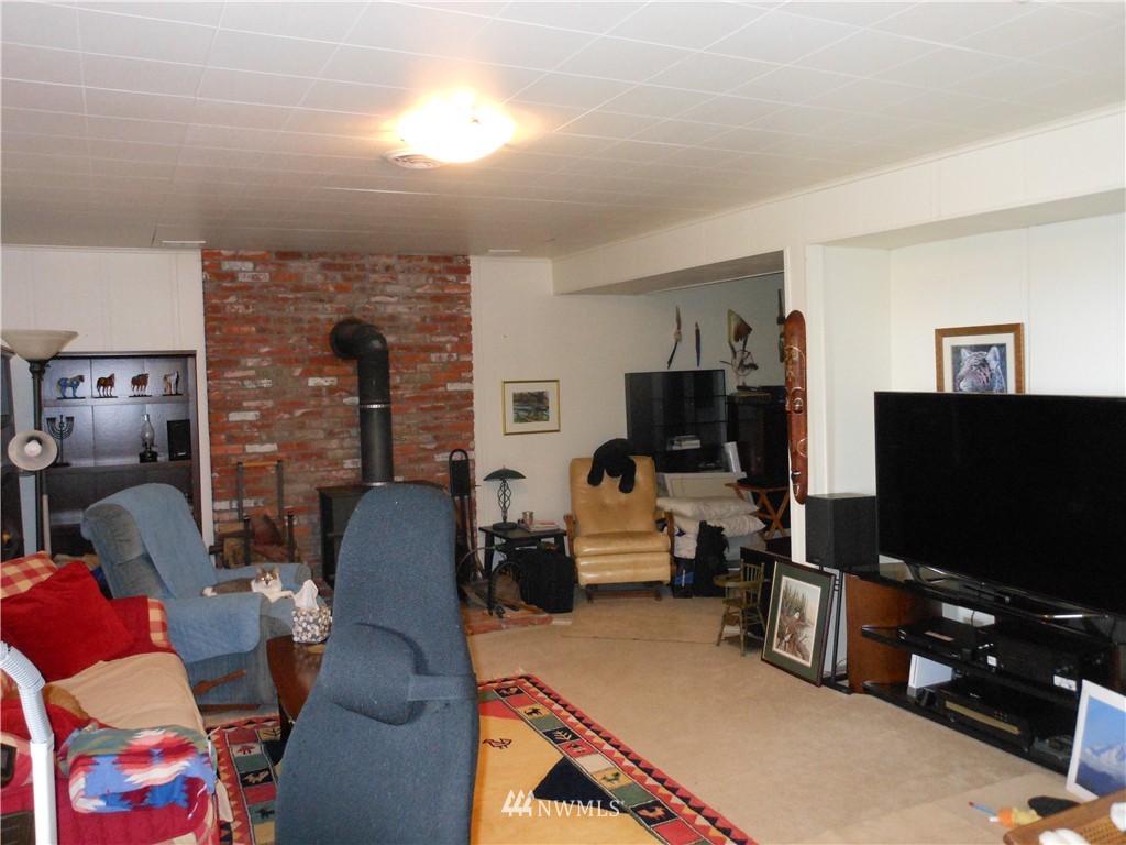 3303 Robertson Road Bellingham, WA 98226 - Photo 17 of 22 Gallery Image 17