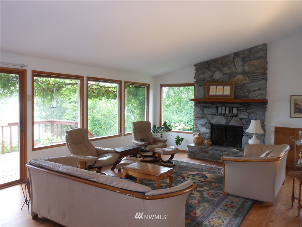 3303 Robertson Road Bellingham, WA 98226 - Photo 3 of 22 Gallery Image 3