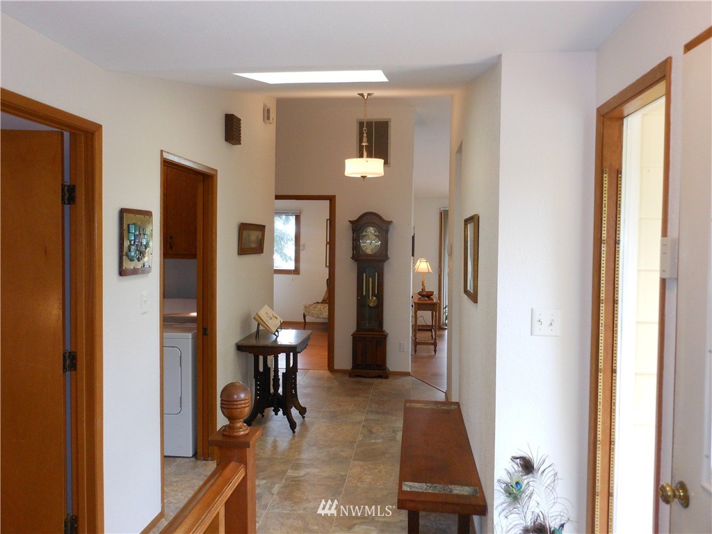 3303 Robertson Road Bellingham, WA 98226 - Photo 10 of 22 Gallery Image 10