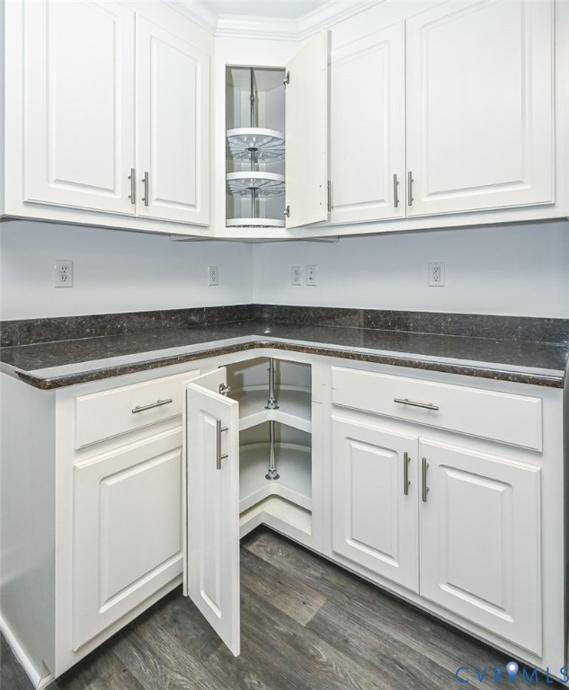 1037 Berryhill Road Henrico, VA 23231 - Photo 5 of 49 Lazy Susan Cabinets for organized storage