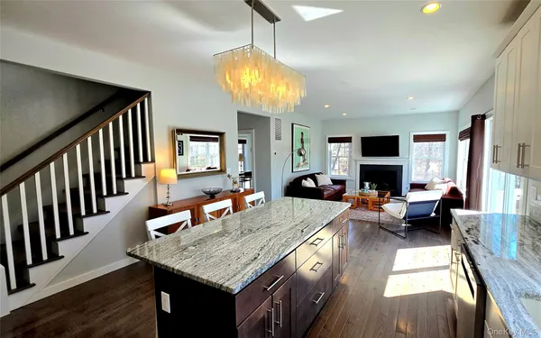 $739,925 | 46 Long Hill Road, Hopewell Junction, NY 12533