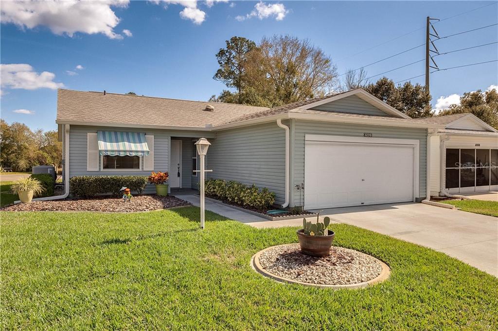 Perfectly sized home, on corner and quiet cul-de-sac. Beautifully landscaped, immaculate interior. 1.5 car garage. A short drive to the Villages for shopping, entertainment, restaurants, and more.