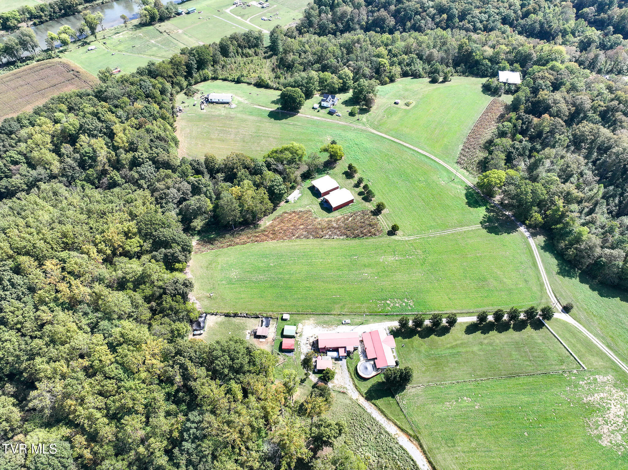 1 Glendale Road Bybee, TN 37713 - Photo 6 of 25 DJI_20250926073919_0775_D