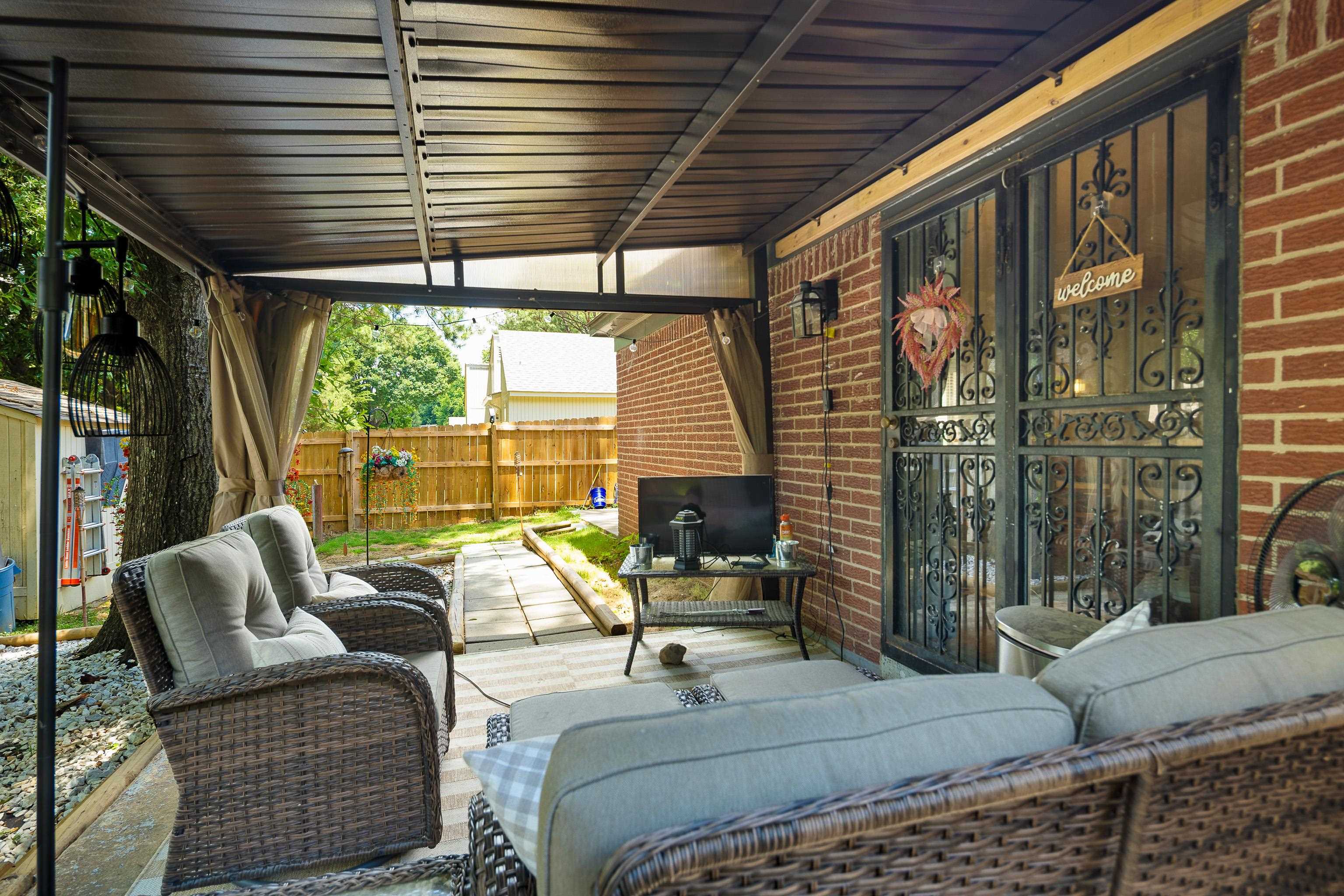 1137 Greenview Road Collierville, TN 38017 - Photo 27 of 35 a building outdoor space with patio furniture