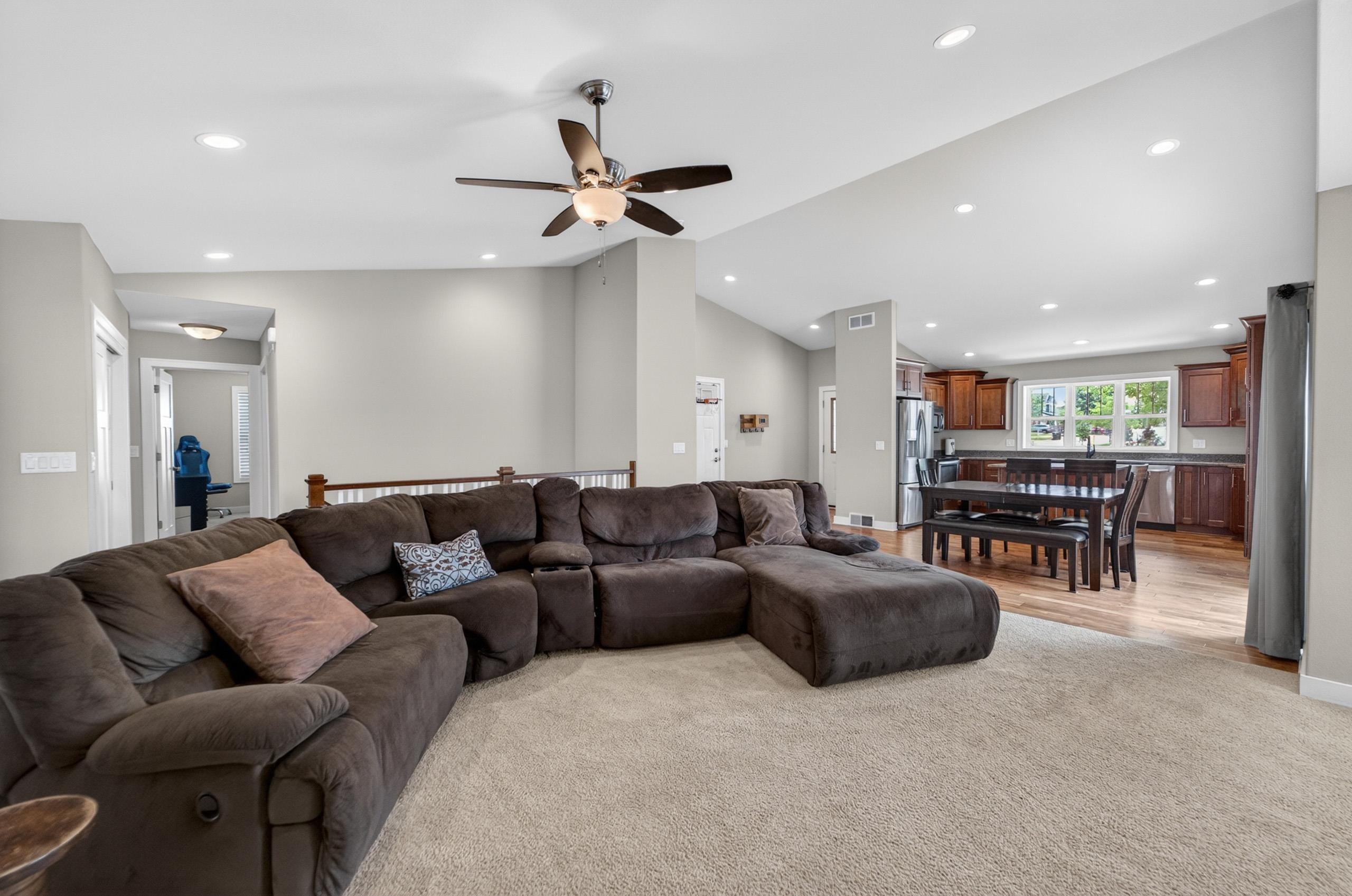 2846 Hazelnut Trail Sun Prairie, WI 53590 - Photo 9 of 39
