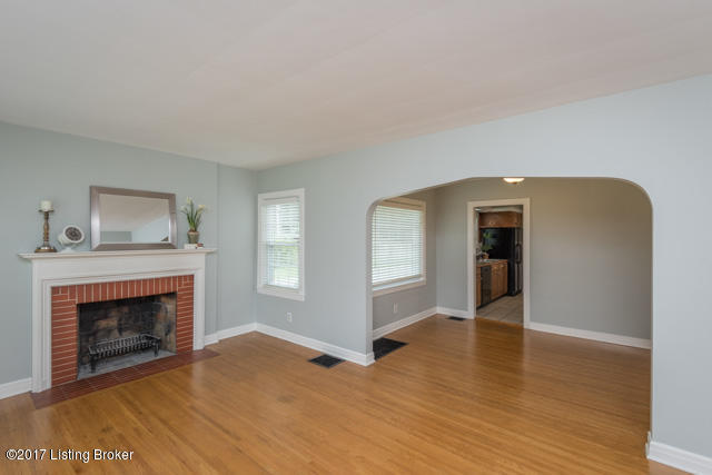 1032 Greenleaf Road Louisville, KY 40213 - Photo 7 of 26 009 (3)