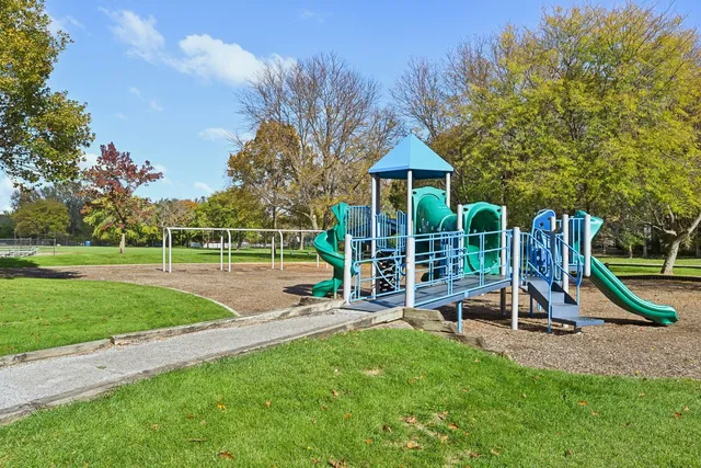 $314,900 | 820 School Avenue, Matteson, IL 60443