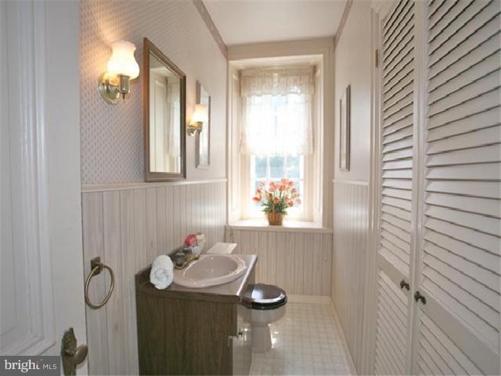 2253 Stahl Road Huntingdon Valley, PA 19006 - Photo 11 of 22 Half Bath