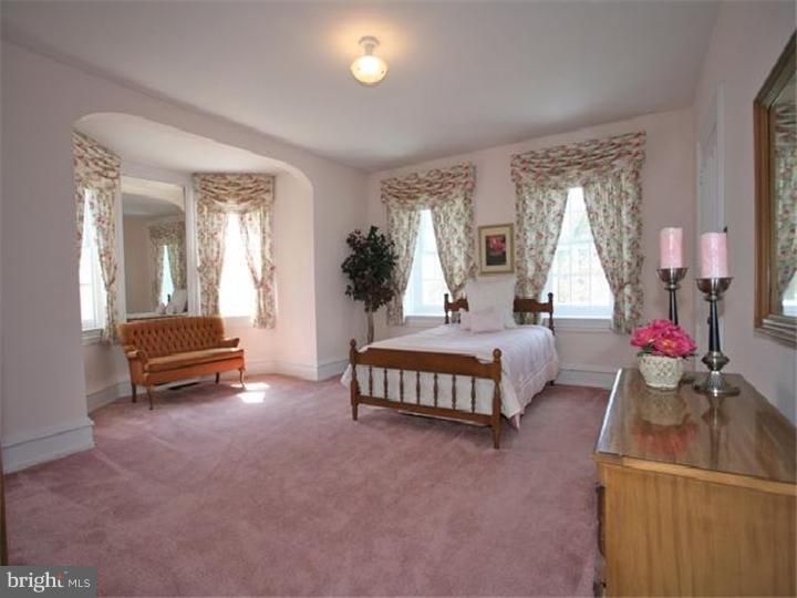 2253 Stahl Road Huntingdon Valley, PA 19006 - Photo 14 of 22 Bedroom 2