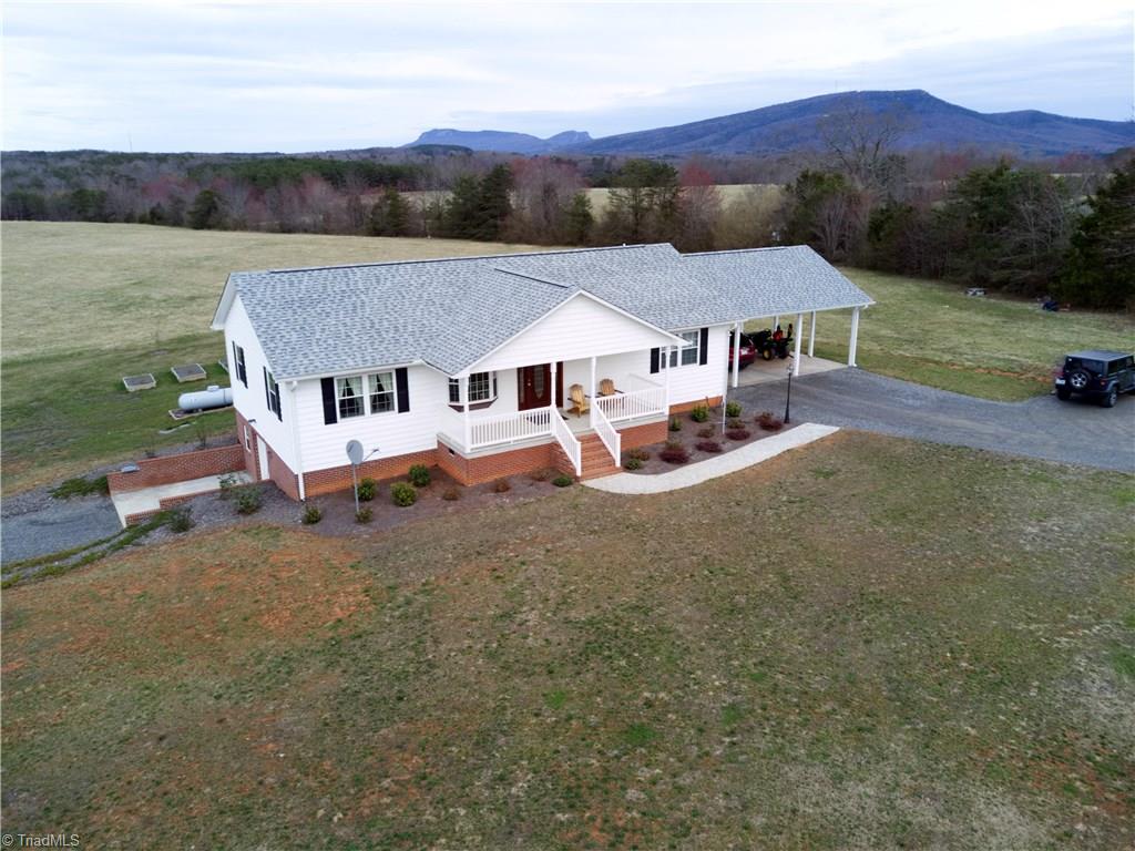 1055 Venable Road Pilot Mountain, NC 27041 - Photo 2 of 28