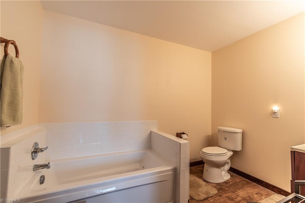1055 Venable Road Pilot Mountain, NC 27041 - Photo 11 of 28