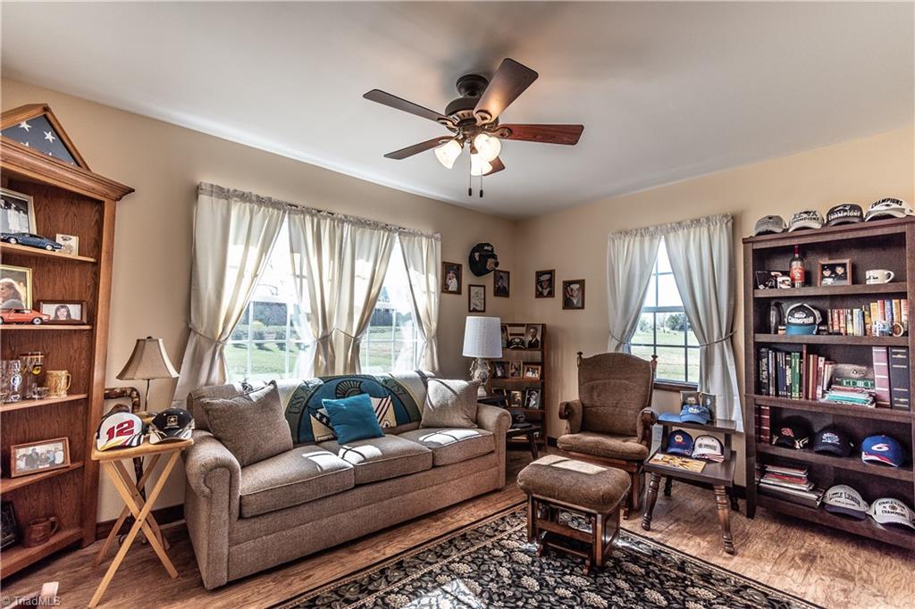 1055 Venable Road Pilot Mountain, NC 27041 - Photo 13 of 28