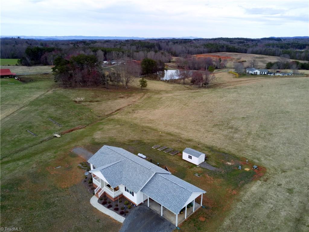 1055 Venable Road Pilot Mountain, NC 27041 - Photo 26 of 28
